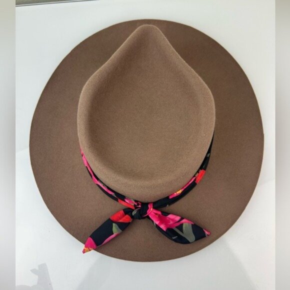 Wyeth x Frida Kahlo 100% Wool Brown Hat with Floral Scarf Detail main image 11